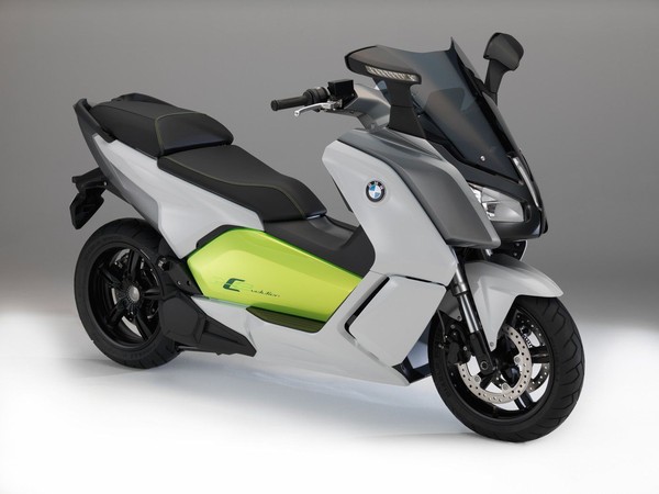 Pack complet d'ampoule(s) haute qualité pour feux de croisement / feux de route de votre BMW C evolution).