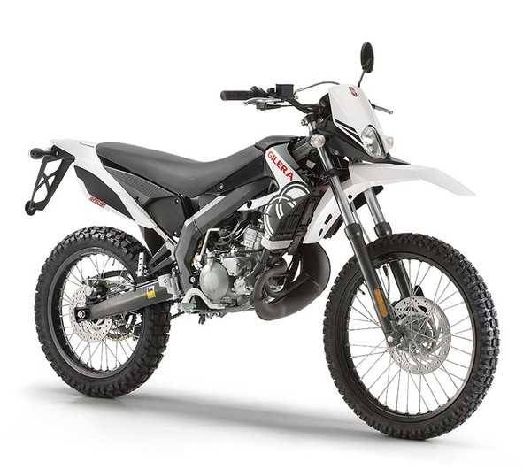 Komplettpaket mit hochwertigen BA20D-Xenonlampen für Abblend-/Fernlicht Ihres GILERA RCR 50.