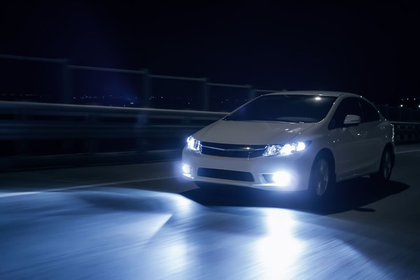 Kit Conversion Feux de route xénon compatible avec de haute qualité pour BMW Z4 (E85)
