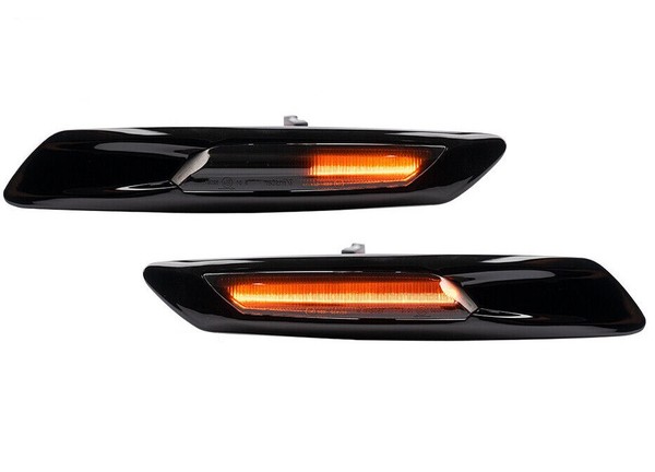 Répétiteurs latéraux LED défilant BMW* Série E81 E82 E87 E88 E90 E91 E92 E93 E60 E61 - Noir + Lentille fumée