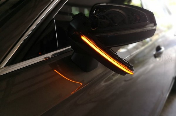 Blink Side Mirror Dynamic LED GOLF 7