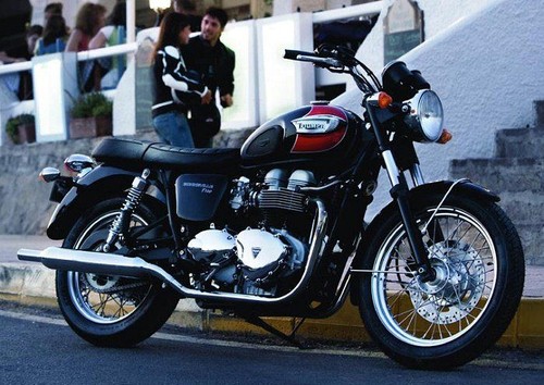 Bonneville 865