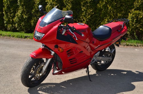RF 600 R (GN76B)