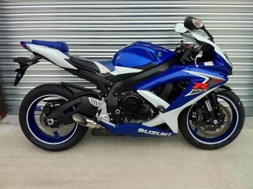 GSX-R 600 (CE1111)