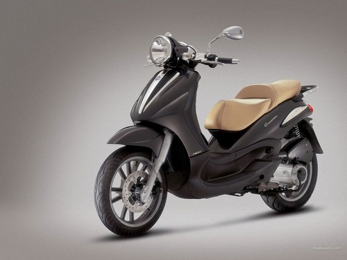 Beverly 250 Cruiser yani (ZAPM28802)