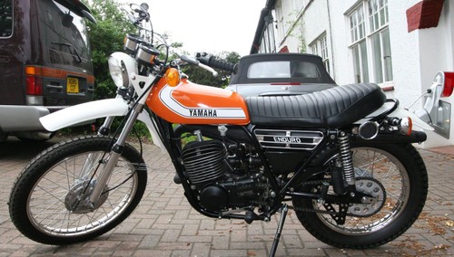 DT 400 (513)