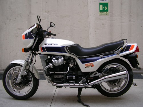 CX 650 E (RC12)