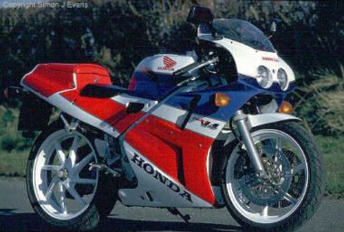 VFR 400 RIII (NC30)