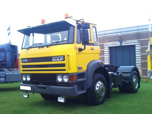 F2700