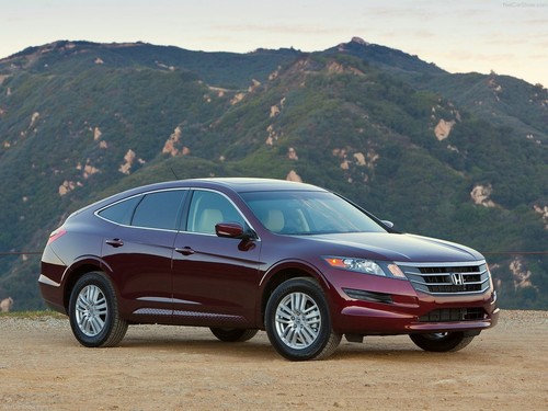 CROSSTOUR I