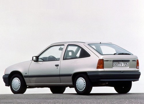 KADETT E (T85)